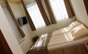Hotel Logavina 8 Free Parking