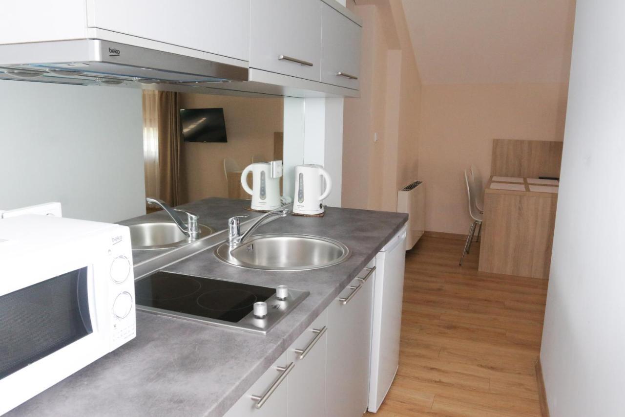 Hotel Logavina 8 Garage Parking SJJ Eksteriør bilde